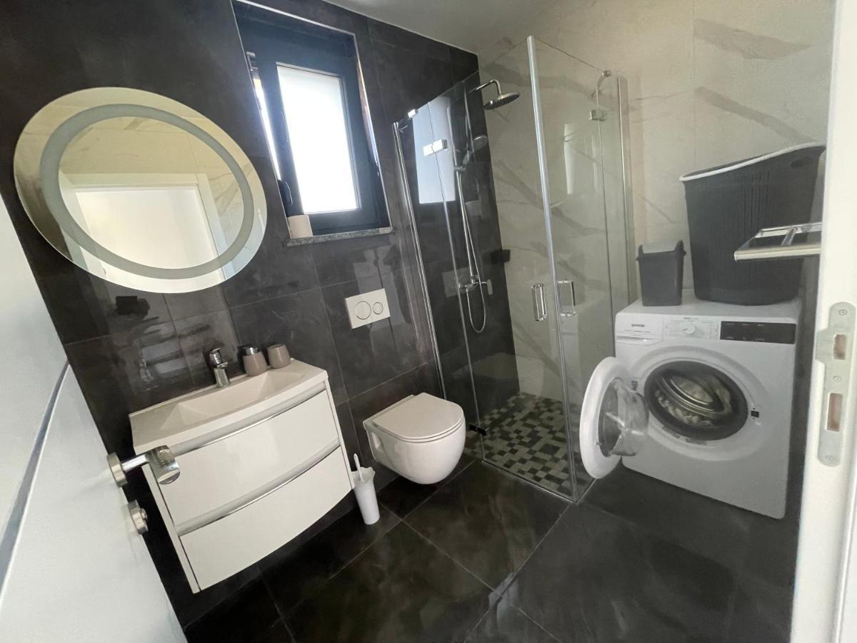 Vila Softic Azra Umago Exterior foto