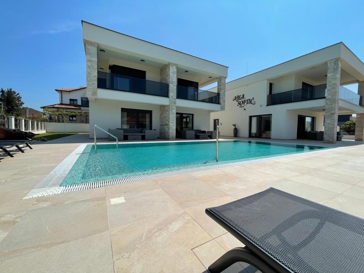 Vila Softic Azra Umago Exterior foto