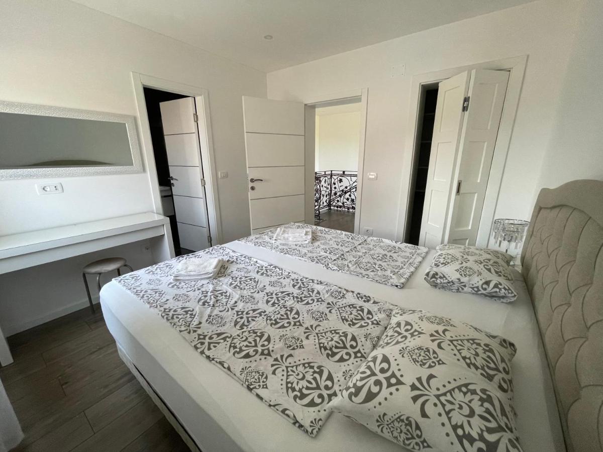 Vila Softic Azra Umago Exterior foto
