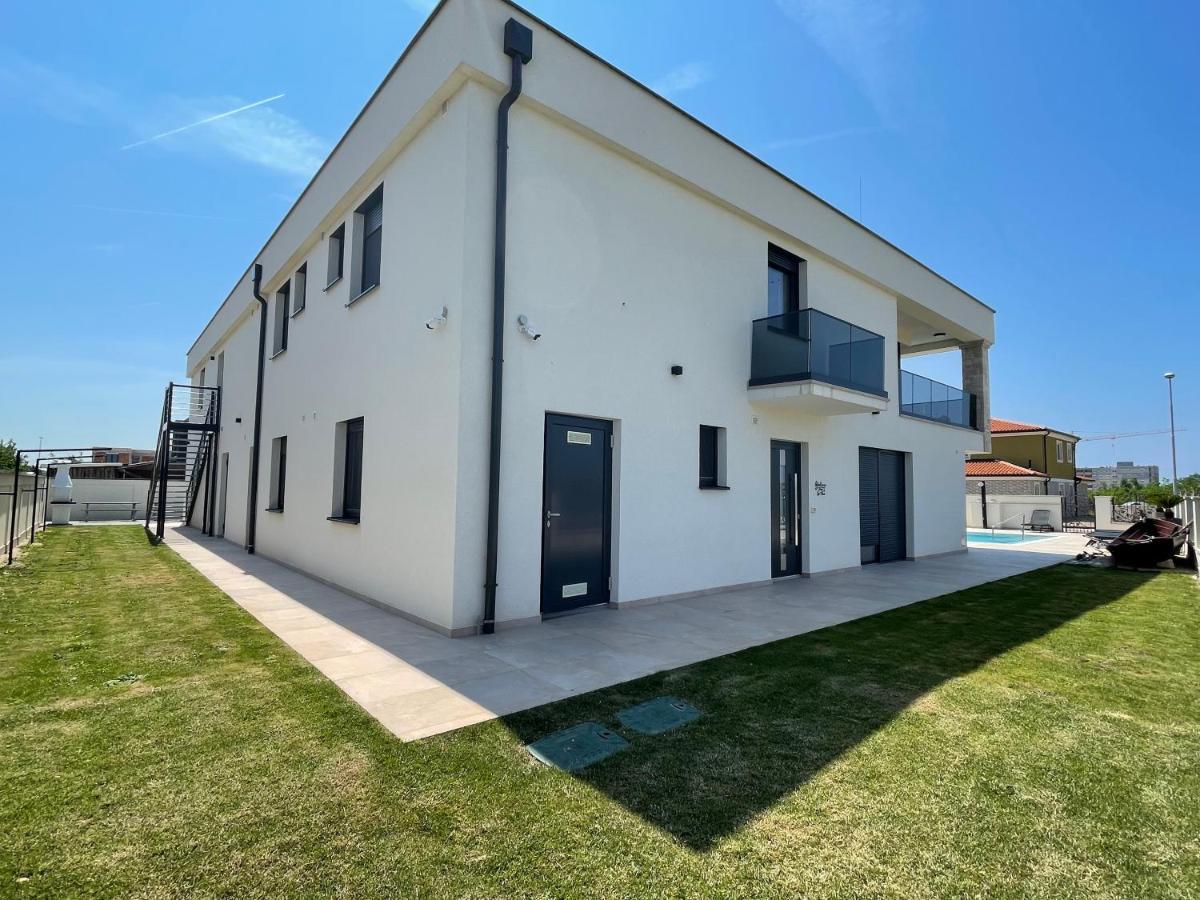 Vila Softic Azra Umago Exterior foto