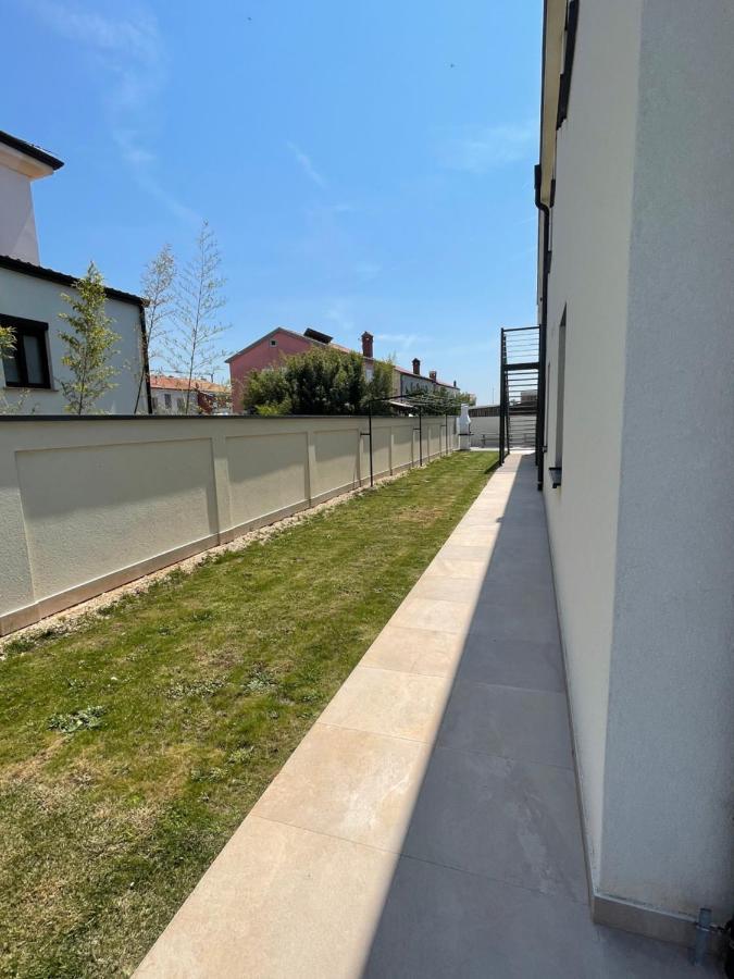 Vila Softic Azra Umago Exterior foto